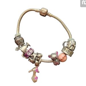 **BOGO** Friends Charm bracelet